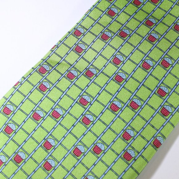 Peter Blair Spring Tie, Colorful Cupcakes Print on Green Silk, Made in USA, EUC - Picture 1 of 4